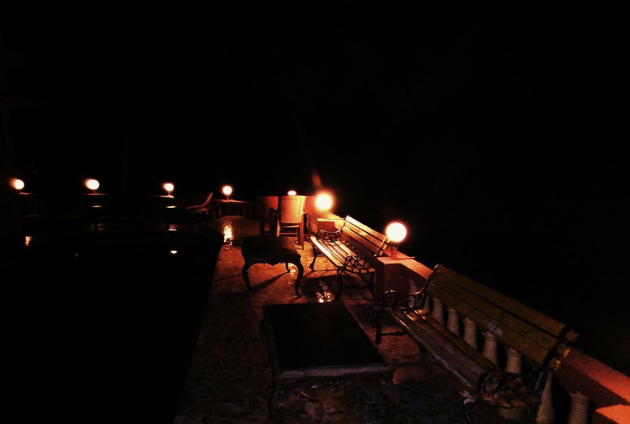 A Date With Me Boutique Hotel Bar @ Restaurant Candolim Exterior photo